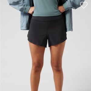 Athleta Run With It 3.5” Shorts Black